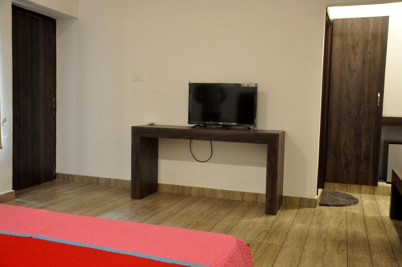 Grand Hotel Amritsar Extérieur photo